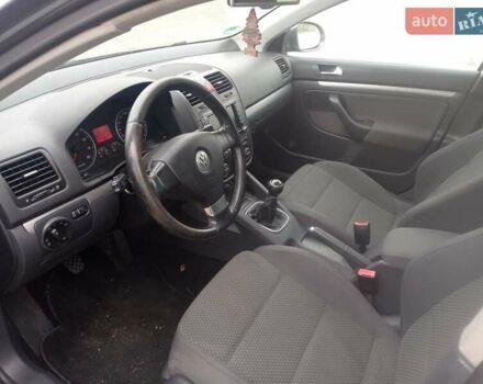 Серый Фольксваген Гольф, объемом двигателя 1.4 л и пробегом 196 тыс. км за 5650 $, фото 3 на Automoto.ua
