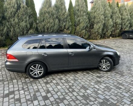 Серый Фольксваген Гольф, объемом двигателя 2 л и пробегом 341 тыс. км за 3500 $, фото 1 на Automoto.ua