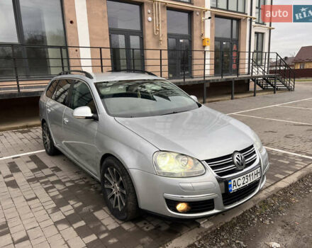 Серый Фольксваген Гольф, объемом двигателя 2 л и пробегом 230 тыс. км за 6200 $, фото 4 на Automoto.ua