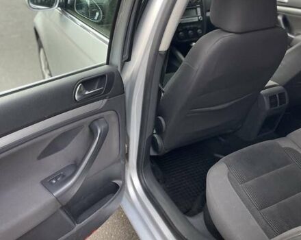 Серый Фольксваген Гольф, объемом двигателя 1.6 л и пробегом 242 тыс. км за 5900 $, фото 18 на Automoto.ua