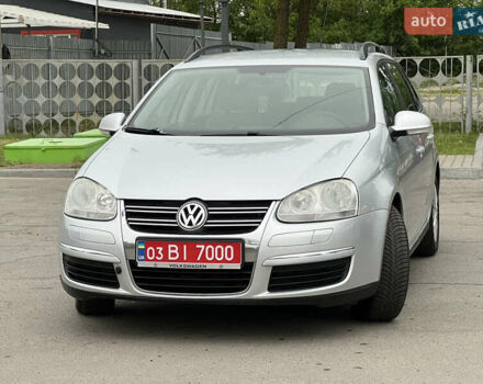 Серый Фольксваген Гольф, объемом двигателя 0 л и пробегом 236 тыс. км за 5800 $, фото 2 на Automoto.ua