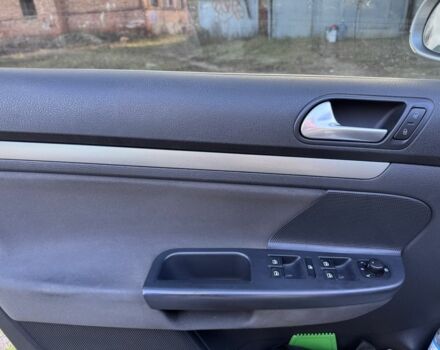 Серый Фольксваген Гольф, объемом двигателя 1.4 л и пробегом 241 тыс. км за 6400 $, фото 10 на Automoto.ua