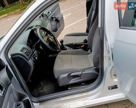 Серый Фольксваген Гольф, объемом двигателя 1.6 л и пробегом 210 тыс. км за 6699 $, фото 29 на Automoto.ua