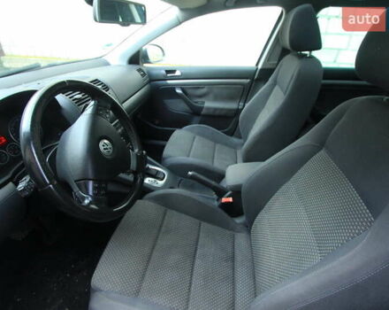 Серый Фольксваген Гольф, объемом двигателя 1.97 л и пробегом 257 тыс. км за 7500 $, фото 8 на Automoto.ua