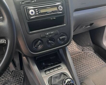 Сірий Фольксваген Гольф, об'ємом двигуна 1.6 л та пробігом 199 тис. км за 5900 $, фото 14 на Automoto.ua