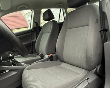 Серый Фольксваген Гольф, объемом двигателя 1.6 л и пробегом 218 тыс. км за 6900 $, фото 16 на Automoto.ua