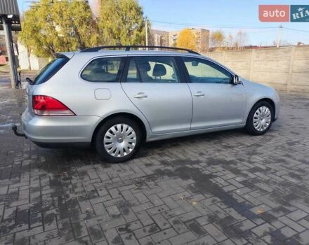 Серый Фольксваген Гольф, объемом двигателя 1.4 л и пробегом 235 тыс. км за 5600 $, фото 4 на Automoto.ua