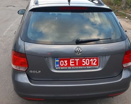 Серый Фольксваген Гольф, объемом двигателя 1.6 л и пробегом 243 тыс. км за 6900 $, фото 5 на Automoto.ua