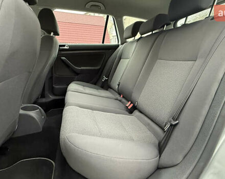 Серый Фольксваген Гольф, объемом двигателя 1.6 л и пробегом 218 тыс. км за 6900 $, фото 19 на Automoto.ua