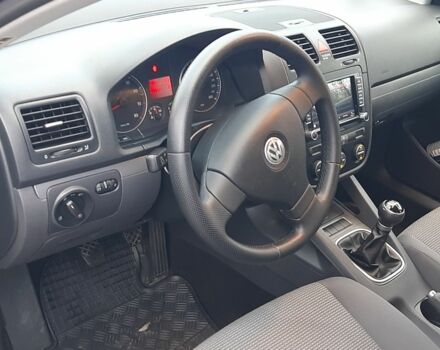 Серый Фольксваген Гольф, объемом двигателя 1.6 л и пробегом 243 тыс. км за 6900 $, фото 14 на Automoto.ua