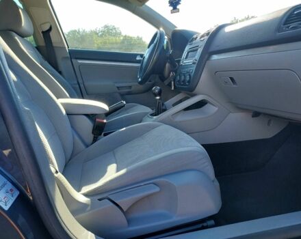 Серый Фольксваген Гольф, объемом двигателя 1.4 л и пробегом 189 тыс. км за 6399 $, фото 3 на Automoto.ua