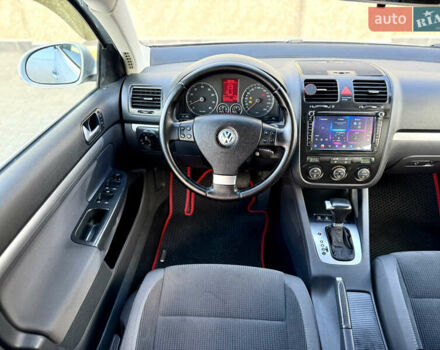 Сірий Фольксваген Гольф, об'ємом двигуна 1.4 л та пробігом 206 тис. км за 6900 $, фото 61 на Automoto.ua