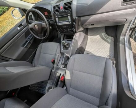 Сірий Фольксваген Гольф, об'ємом двигуна 1.9 л та пробігом 318 тис. км за 1500 $, фото 5 на Automoto.ua