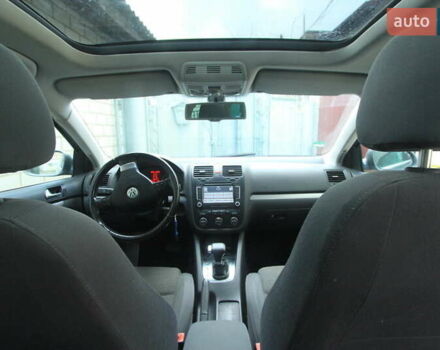 Серый Фольксваген Гольф, объемом двигателя 1.97 л и пробегом 257 тыс. км за 7500 $, фото 11 на Automoto.ua