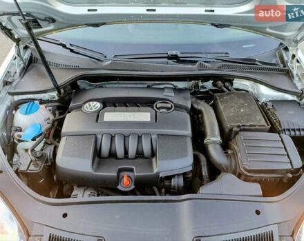 Серый Фольксваген Гольф, объемом двигателя 1.6 л и пробегом 210 тыс. км за 6450 $, фото 21 на Automoto.ua
