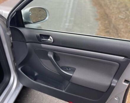 Серый Фольксваген Гольф, объемом двигателя 1.6 л и пробегом 242 тыс. км за 5900 $, фото 25 на Automoto.ua