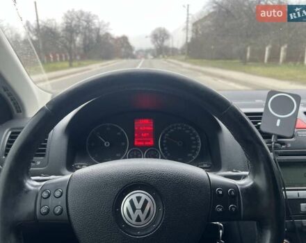 Серый Фольксваген Гольф, объемом двигателя 1.9 л и пробегом 260 тыс. км за 6500 $, фото 6 на Automoto.ua