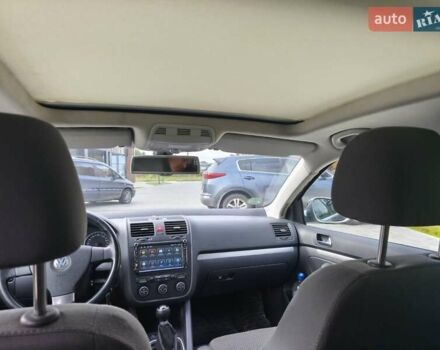 Серый Фольксваген Гольф, объемом двигателя 1.39 л и пробегом 219 тыс. км за 6500 $, фото 7 на Automoto.ua