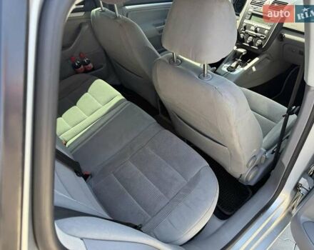 Сірий Фольксваген Гольф, об'ємом двигуна 2 л та пробігом 400 тис. км за 5814 $, фото 16 на Automoto.ua