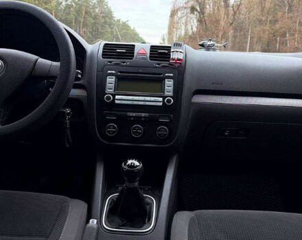 Серый Фольксваген Гольф, объемом двигателя 1.4 л и пробегом 211 тыс. км за 5300 $, фото 8 на Automoto.ua