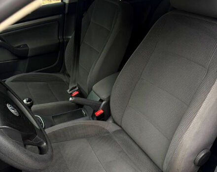 Серый Фольксваген Гольф, объемом двигателя 1.4 л и пробегом 211 тыс. км за 5300 $, фото 5 на Automoto.ua