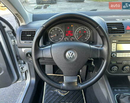 Сірий Фольксваген Гольф, об'ємом двигуна 1.6 л та пробігом 231 тис. км за 7100 $, фото 26 на Automoto.ua