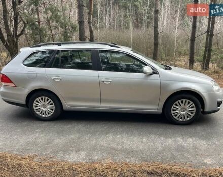 Серый Фольксваген Гольф, объемом двигателя 1.6 л и пробегом 242 тыс. км за 5900 $, фото 4 на Automoto.ua