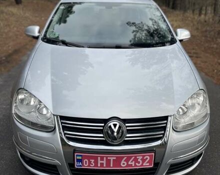 Серый Фольксваген Гольф, объемом двигателя 1.6 л и пробегом 242 тыс. км за 5900 $, фото 3 на Automoto.ua