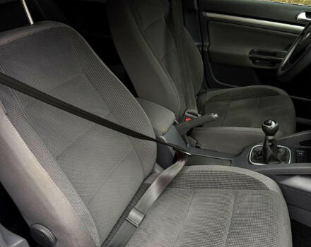 Серый Фольксваген Гольф, объемом двигателя 1.4 л и пробегом 211 тыс. км за 5300 $, фото 6 на Automoto.ua