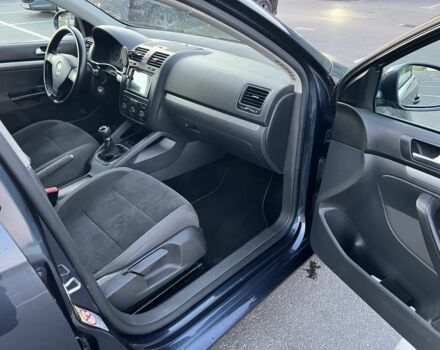 Серый Фольксваген Гольф, объемом двигателя 1.4 л и пробегом 257 тыс. км за 5999 $, фото 11 на Automoto.ua