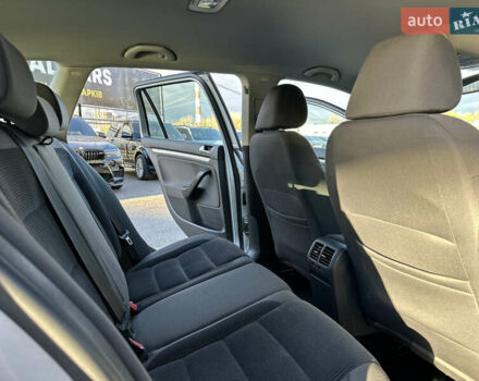 Сірий Фольксваген Гольф, об'ємом двигуна 1.6 л та пробігом 231 тис. км за 7100 $, фото 17 на Automoto.ua