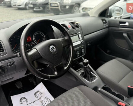 Серый Фольксваген Гольф, объемом двигателя 1.6 л и пробегом 218 тыс. км за 6900 $, фото 15 на Automoto.ua