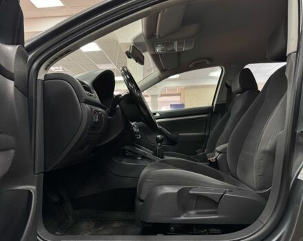 Серый Фольксваген Гольф, объемом двигателя 1.4 л и пробегом 217 тыс. км за 5800 $, фото 10 на Automoto.ua