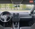 Серый Фольксваген Гольф, объемом двигателя 1.9 л и пробегом 302 тыс. км за 5900 $, фото 18 на Automoto.ua