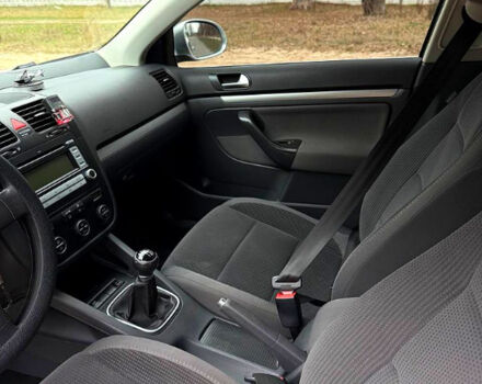 Серый Фольксваген Гольф, объемом двигателя 1.4 л и пробегом 211 тыс. км за 5300 $, фото 7 на Automoto.ua