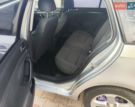 Серый Фольксваген Гольф, объемом двигателя 1.6 л и пробегом 198 тыс. км за 5000 $, фото 15 на Automoto.ua