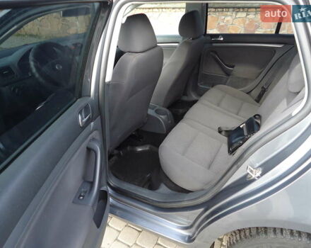 Серый Фольксваген Гольф, объемом двигателя 1.9 л и пробегом 290 тыс. км за 5600 $, фото 15 на Automoto.ua