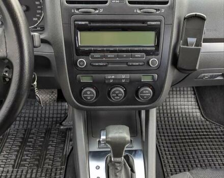 Серый Фольксваген Гольф, объемом двигателя 1.9 л и пробегом 308 тыс. км за 6800 $, фото 29 на Automoto.ua