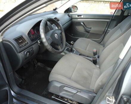 Серый Фольксваген Гольф, объемом двигателя 1.9 л и пробегом 290 тыс. км за 5600 $, фото 14 на Automoto.ua