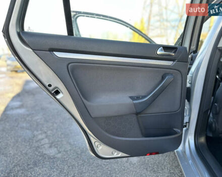 Сірий Фольксваген Гольф, об'ємом двигуна 1.6 л та пробігом 231 тис. км за 7100 $, фото 16 на Automoto.ua