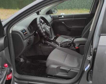 Серый Фольксваген Гольф, объемом двигателя 1.9 л и пробегом 364 тыс. км за 5100 $, фото 7 на Automoto.ua