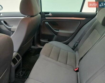 Серый Фольксваген Гольф, объемом двигателя 1.39 л и пробегом 164 тыс. км за 7500 $, фото 17 на Automoto.ua