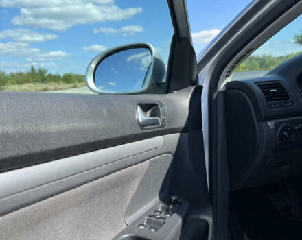 Серый Фольксваген Гольф, объемом двигателя 1.6 л и пробегом 220 тыс. км за 7300 $, фото 61 на Automoto.ua