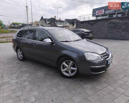 Серый Фольксваген Гольф, объемом двигателя 1.39 л и пробегом 219 тыс. км за 6500 $, фото 6 на Automoto.ua