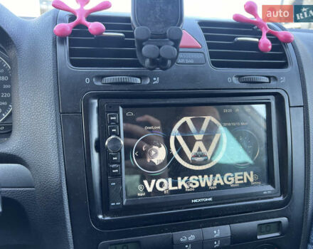 Серый Фольксваген Гольф, объемом двигателя 1.9 л и пробегом 280 тыс. км за 5500 $, фото 4 на Automoto.ua