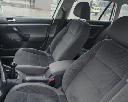 Серый Фольксваген Гольф, объемом двигателя 1.4 л и пробегом 245 тыс. км за 6200 $, фото 19 на Automoto.ua