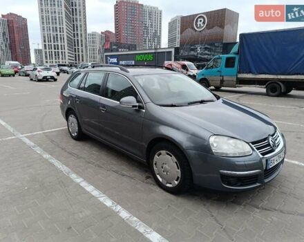 Сірий Фольксваген Гольф, об'ємом двигуна 1.39 л та пробігом 211 тис. км за 6400 $, фото 6 на Automoto.ua