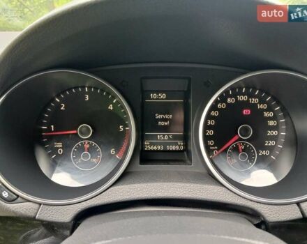 Серый Фольксваген Гольф, объемом двигателя 1.6 л и пробегом 260 тыс. км за 7400 $, фото 25 на Automoto.ua