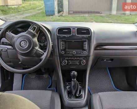 Сірий Фольксваген Гольф, об'ємом двигуна 1.6 л та пробігом 299 тис. км за 6550 $, фото 2 на Automoto.ua