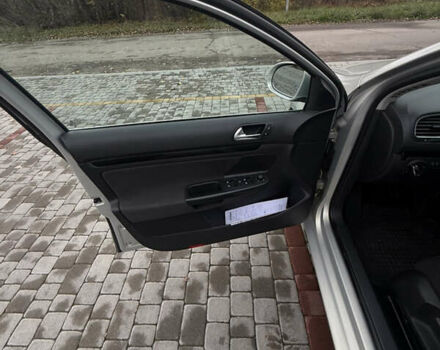 Серый Фольксваген Гольф, объемом двигателя 1.39 л и пробегом 193 тыс. км за 6300 $, фото 21 на Automoto.ua